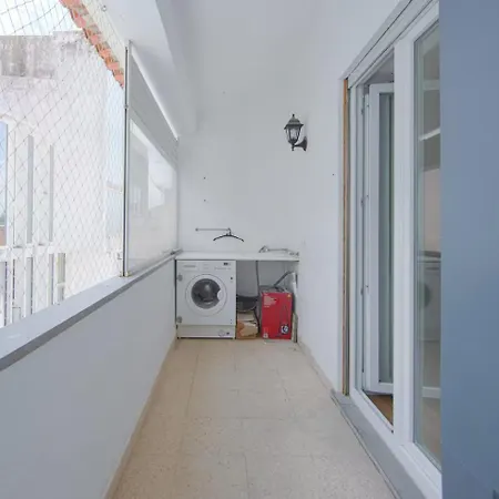 Bright & Comfortable Flat In The Heart Of Appartamento
