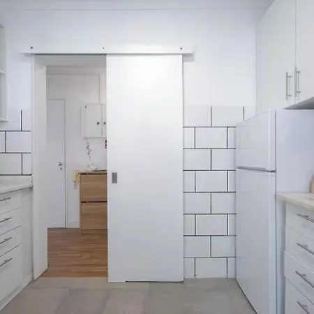 Bright & Comfortable Flat In The Heart Of Appartamento Cascais