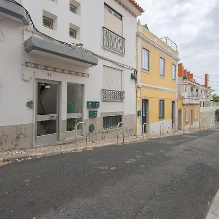Bright & Comfortable Flat In The Heart Of Cascais