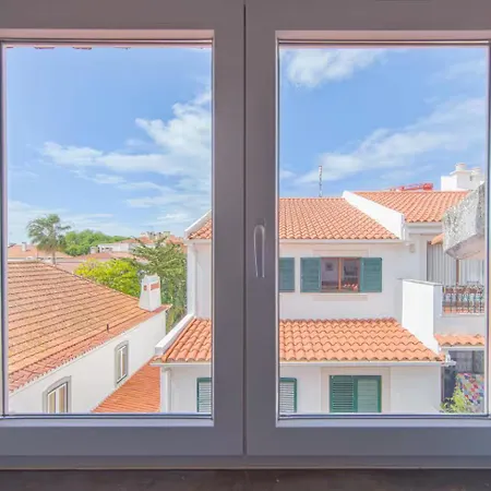 Bright & Comfortable Flat In The Heart Of * Cascais
