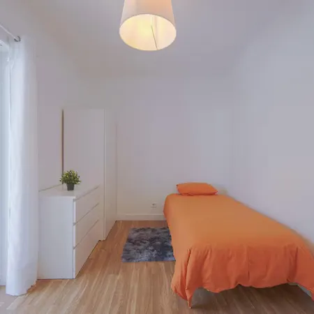 Bright & Comfortable Flat In The Heart Of * Cascais